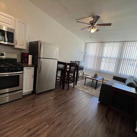 Cozy Andcomfortable Hollywood Apartment Los Angeles Bagian luar foto