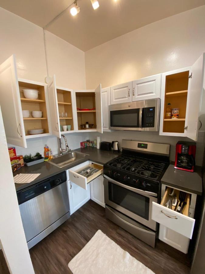 Cozy Andcomfortable Hollywood Apartment Los Angeles Bagian luar foto
